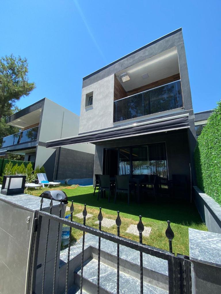Özel havuzlu lüks villa, Kusadasi