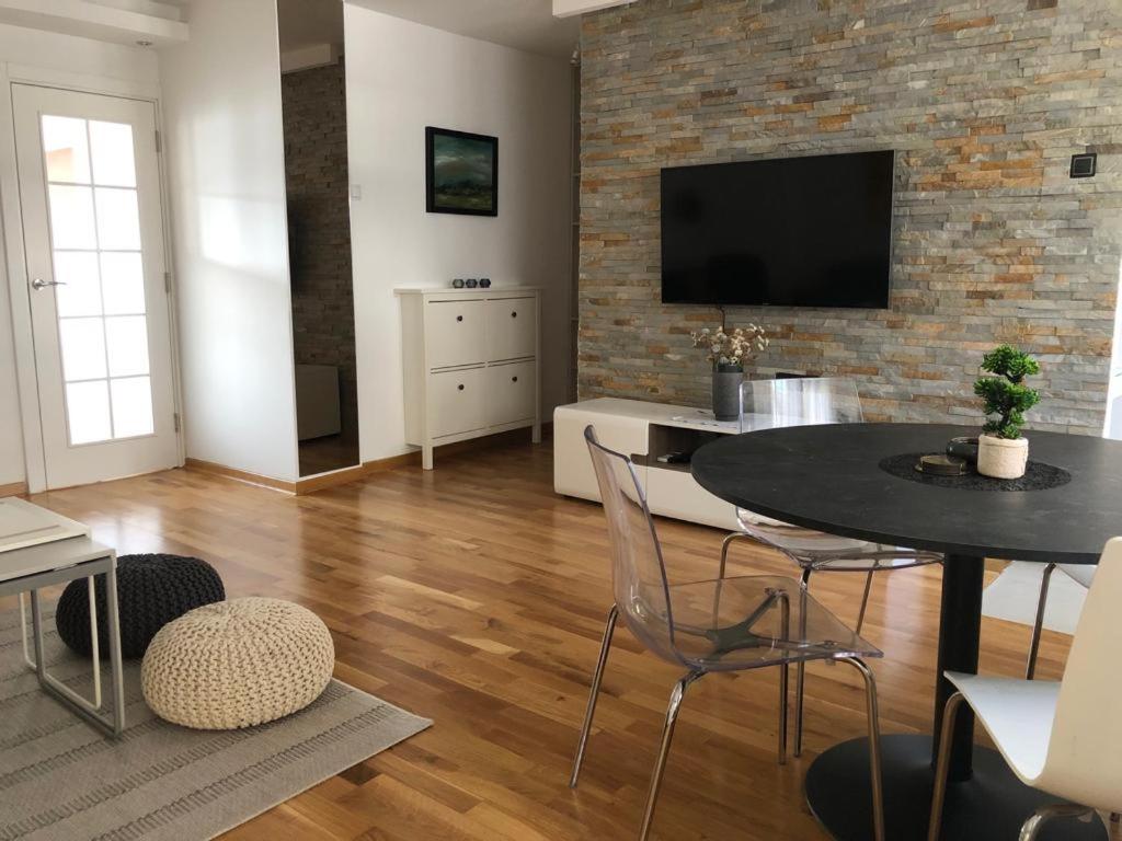 Apartment Arena Lux photo 2
