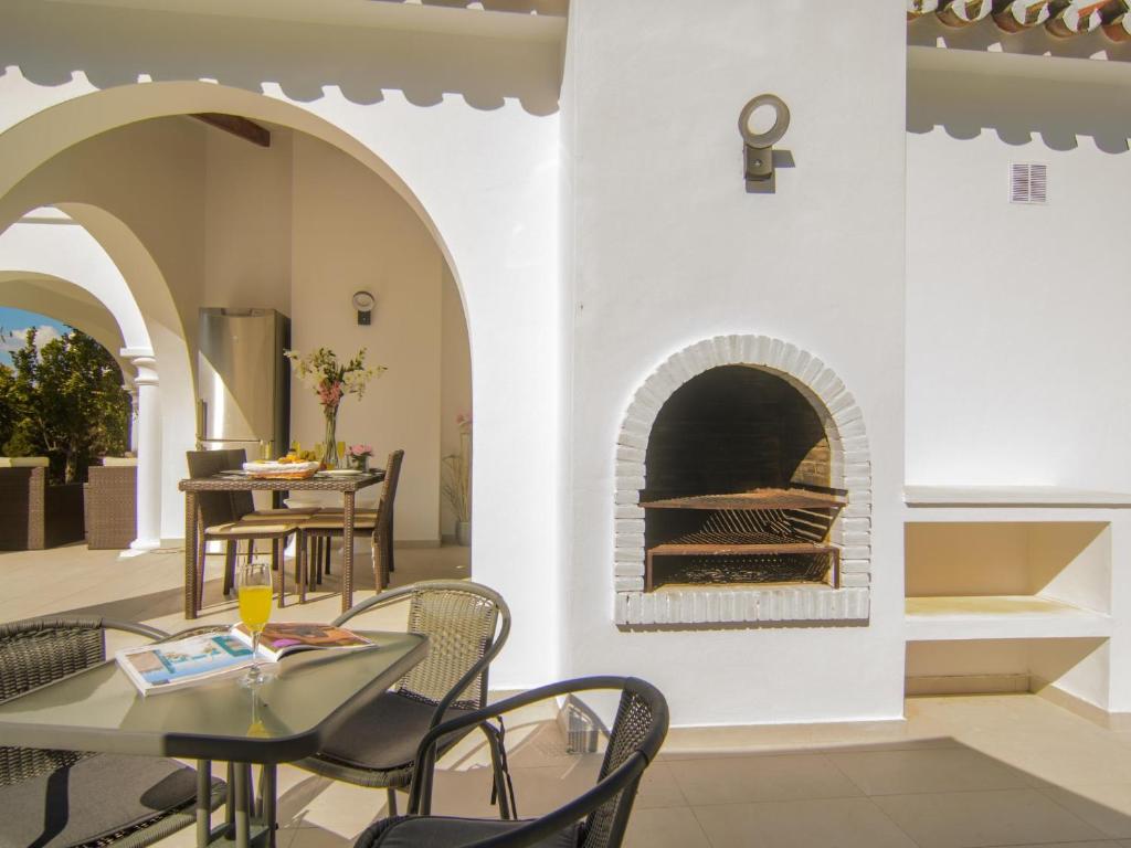 Las Chapas Playa refurbished beach villa photo 1