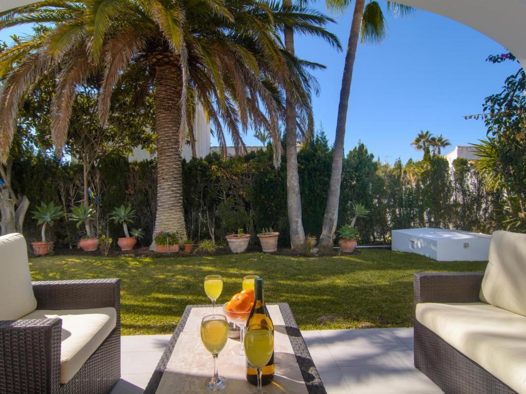 Las Chapas Playa refurbished beach villa photo 2
