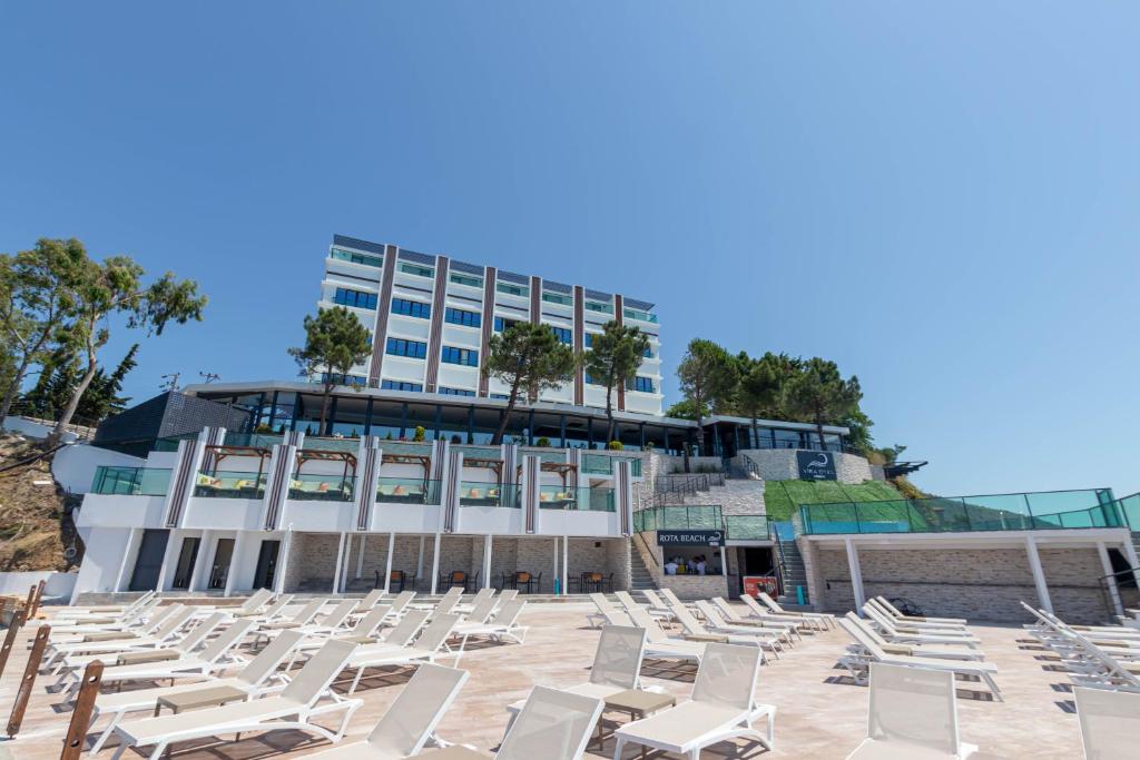 Vira Otel Suites - Tap to explore photos