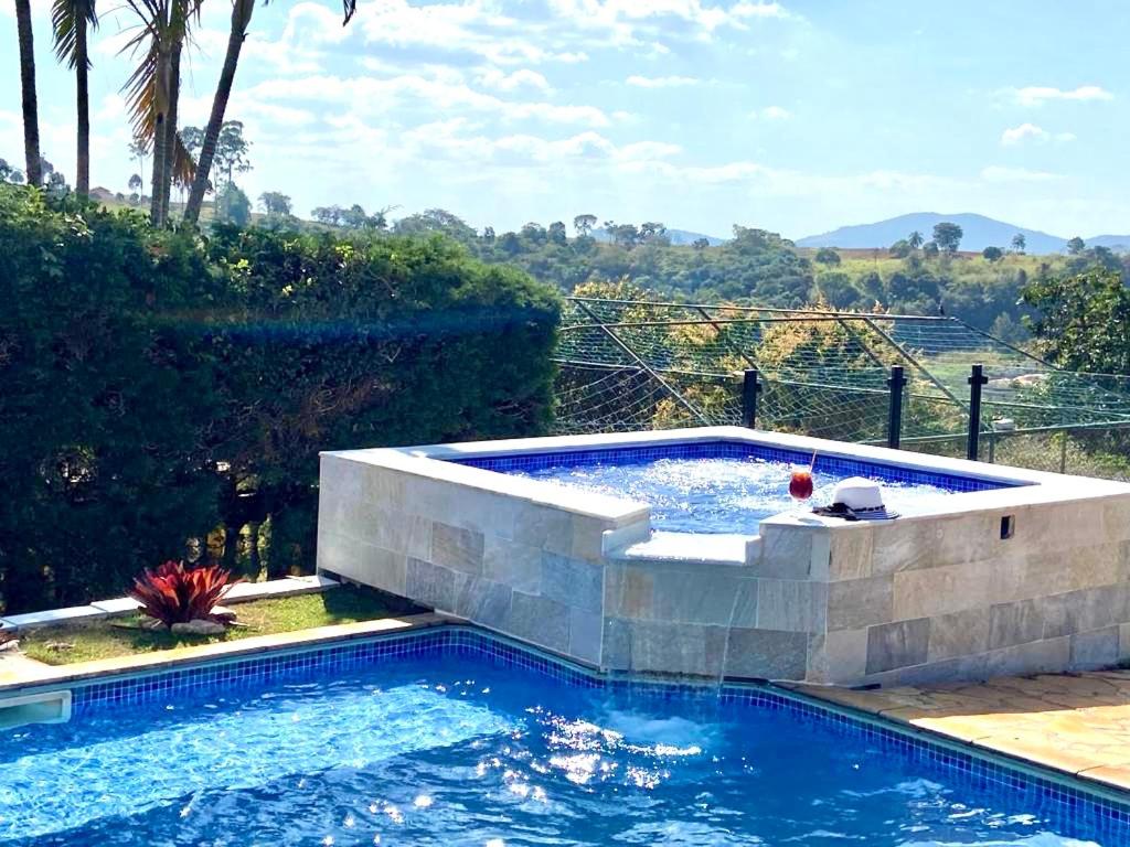 CHACARA THA&THI COND FECHADO WI FI SPA e PISC AQUECECIMENTO SOLAR