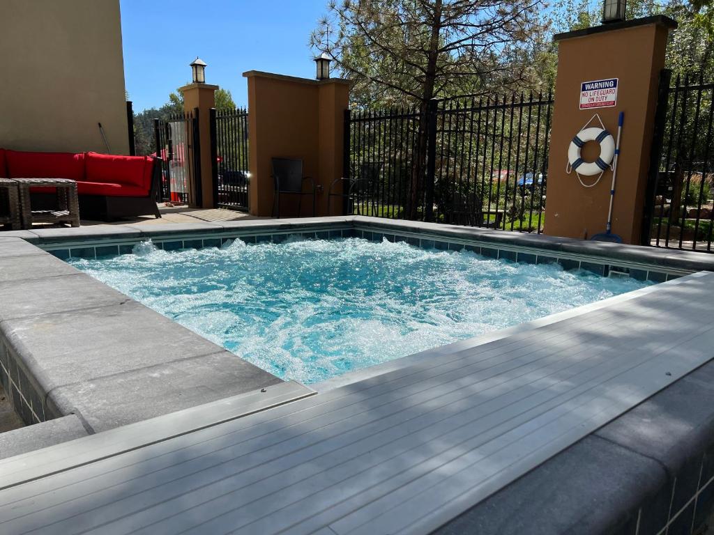 Silver Moon Inn photo 4