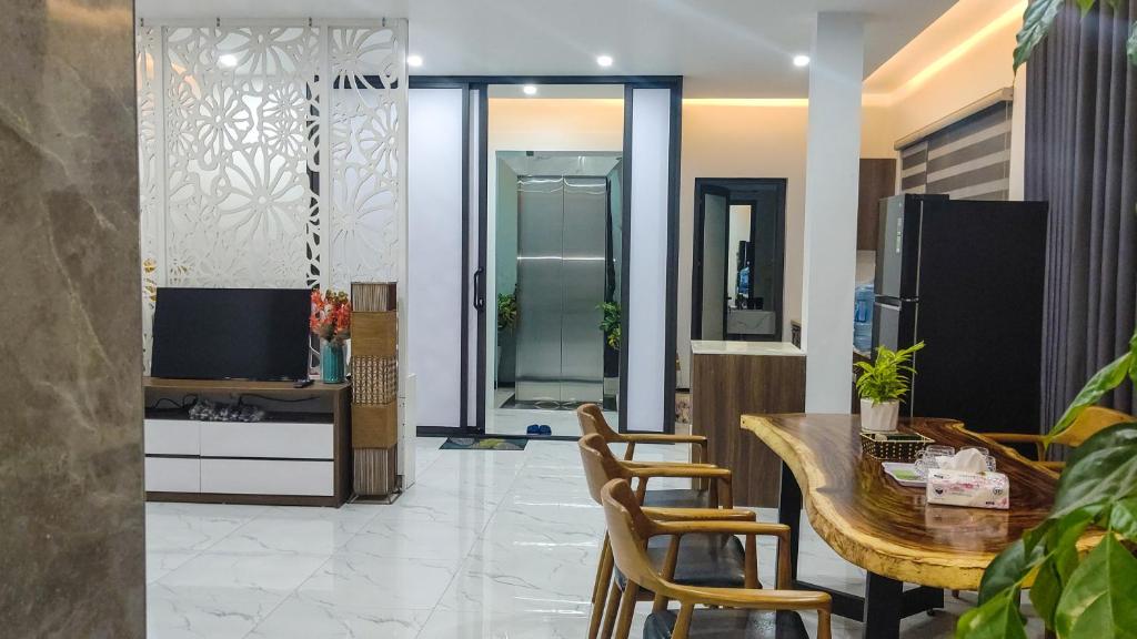 Green Line - Serviced Apartment - Ngoc Thuy- Hanoi