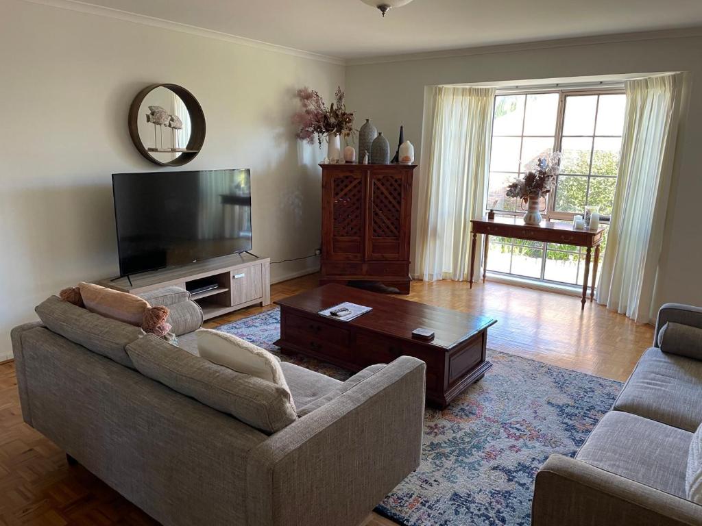 Perfect on Pymble Ave photo 2