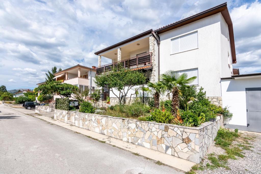 Apartments with a parking space Buzet, Central Istria - Sredisnja Istra - 17562 photo 1