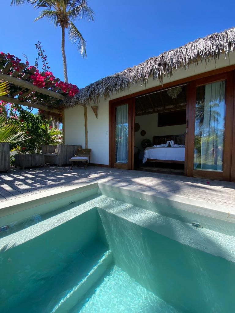 Tiki Pool's Bungalows