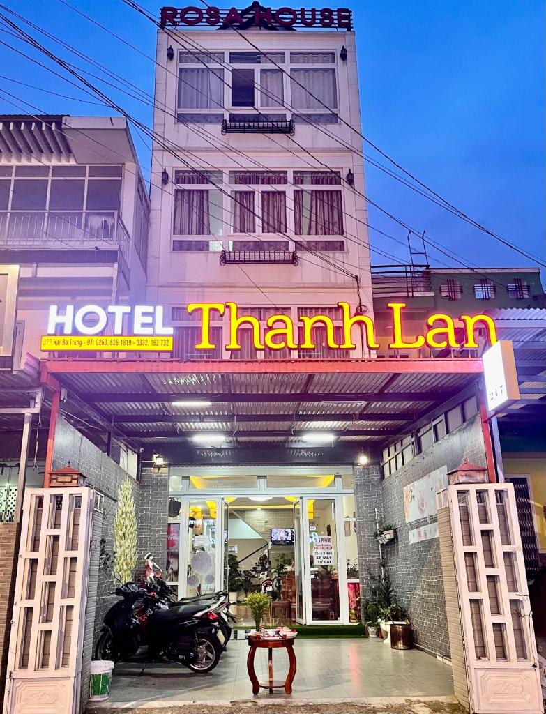 Tuyết Thanh Hotel