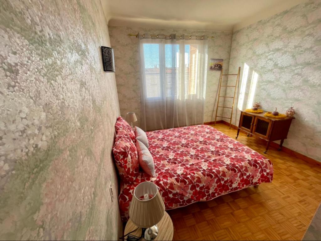 Très grand appartement à 10 min à pied du centre photo 1