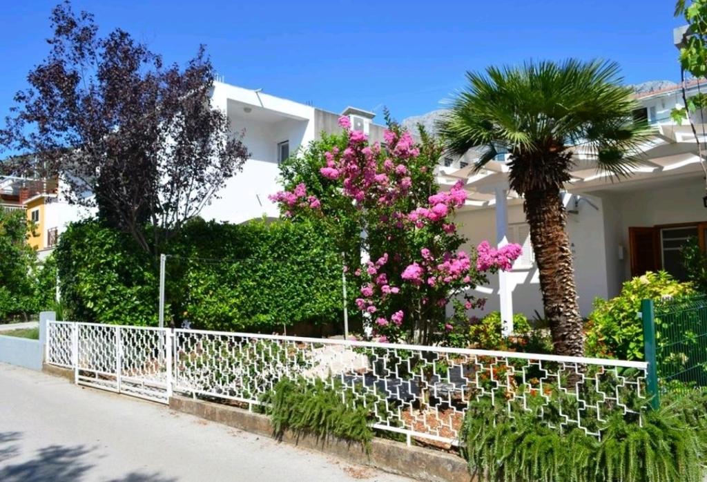 Holiday house with a parking space Zaostrog, Makarska - 16043