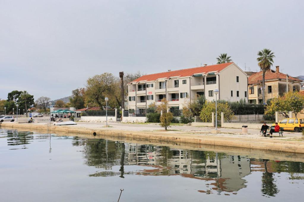Apartments by the sea Trogir - 16211 photo 1