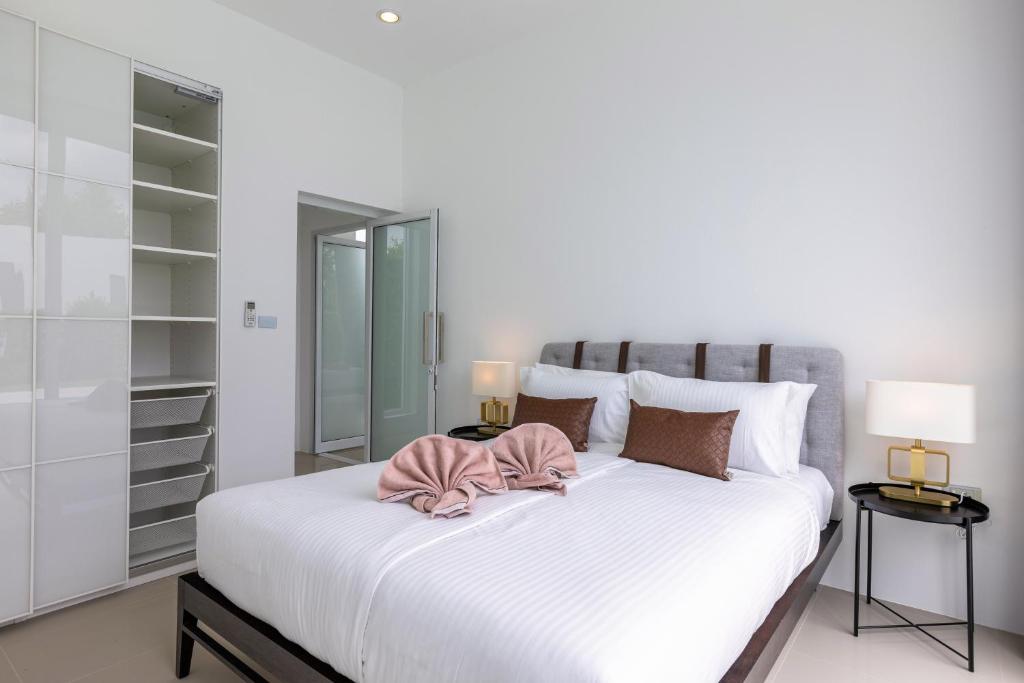 Modern 4 Bedroom Pool Villa KH-A6, Hua Hin