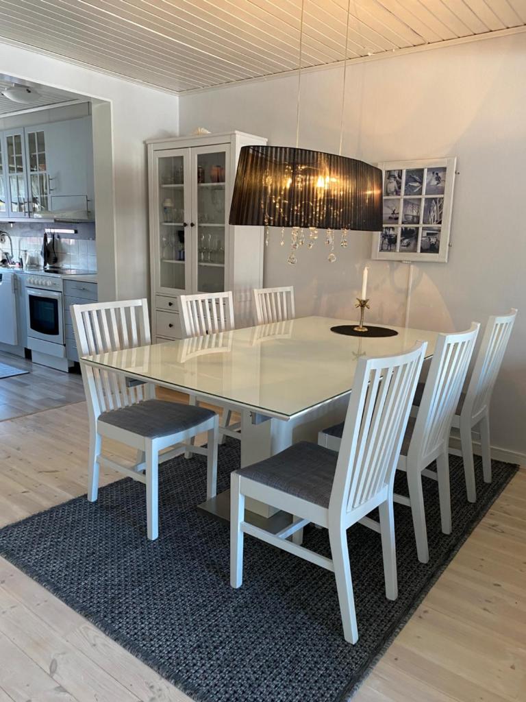 Centrally located spacious Townhouse with large patios and a Fireplace photo 4