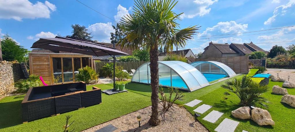 Gîte Atypique 2 à 8 PERSONNES avec piscine jacuzzi proche châteaux de la Loire photo 1