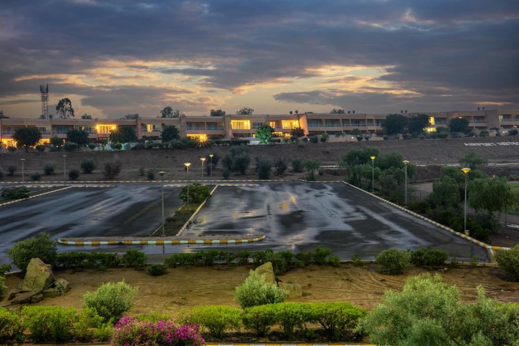Airport Hotel and Resort photo 2