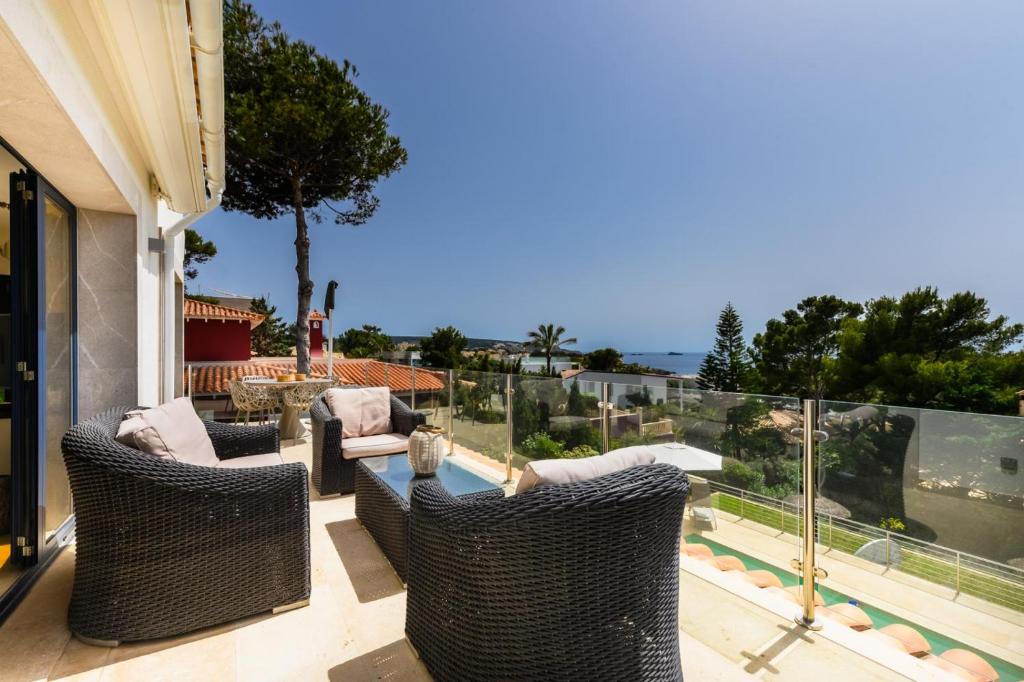 2550 Lichtdurchflutete Villa in Santa Ponsa Nova photo 1