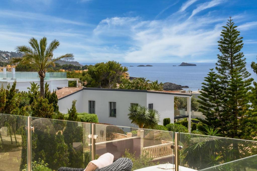 2550 Lichtdurchflutete Villa in Santa Ponsa Nova photo 3