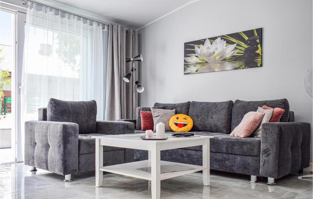 Nice Home In Nowe Warpno With 2 Bedrooms And Wifi photo 4