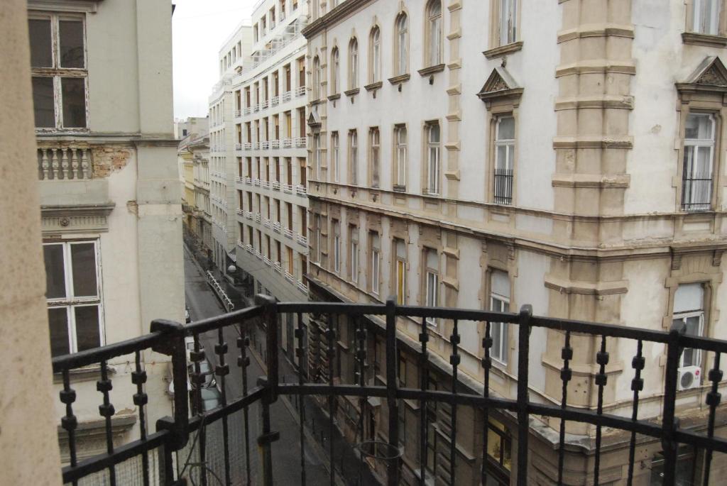 Четырехместный (Четырехместный номер с общей ванной комнатой), Boomerang Hostel
