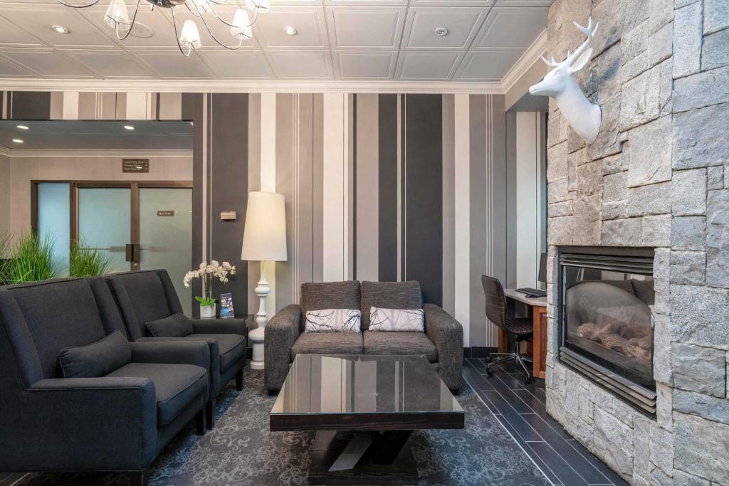 Sandman Hotel Revelstoke photo 4