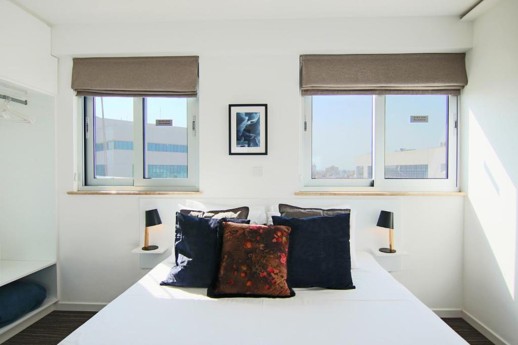Phaedrus Living: Luxury Suite Nicosia 503 photo 2