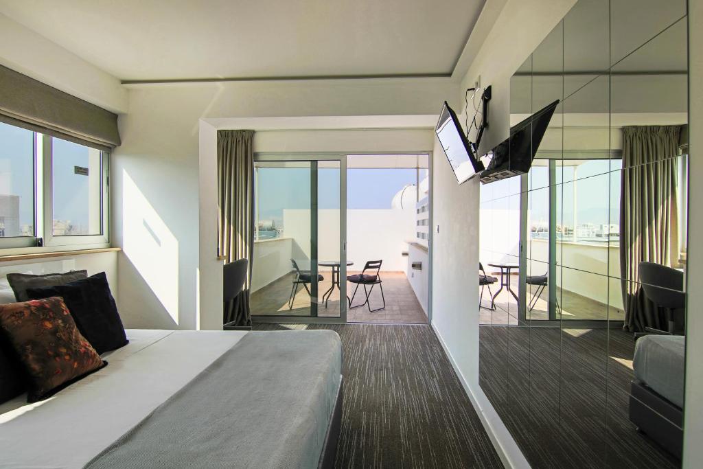 Phaedrus Living: Luxury Suite Nicosia 503 photo 1