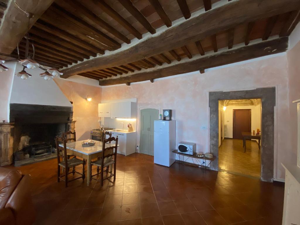 CASA DI NONNA RINDA-Via del Castello n6 photo 2