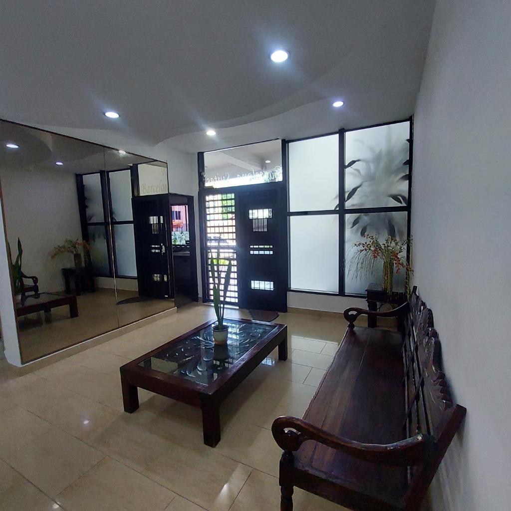 Executive suite in gastronomic district photo 1