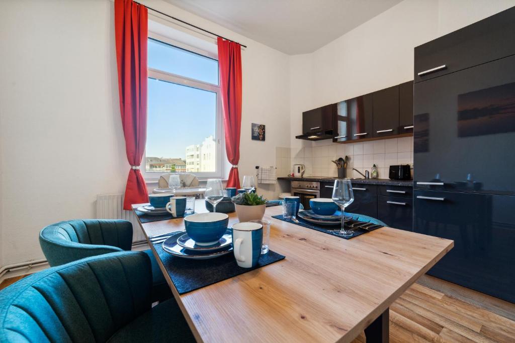 Infinity Stay: Bis zu 4 Personen Zentrum Wassernah Netflix photo 3