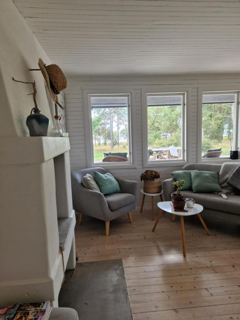 Liten stuga med fantastiskt läge photo 4