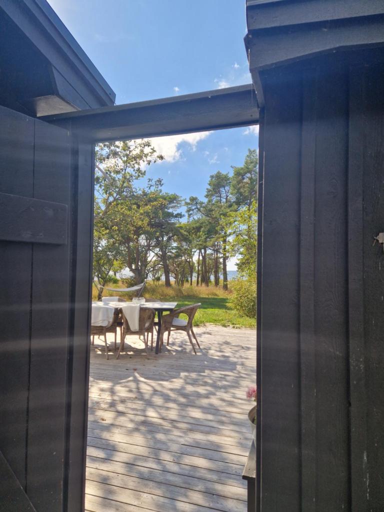 Liten stuga med fantastiskt läge photo 3