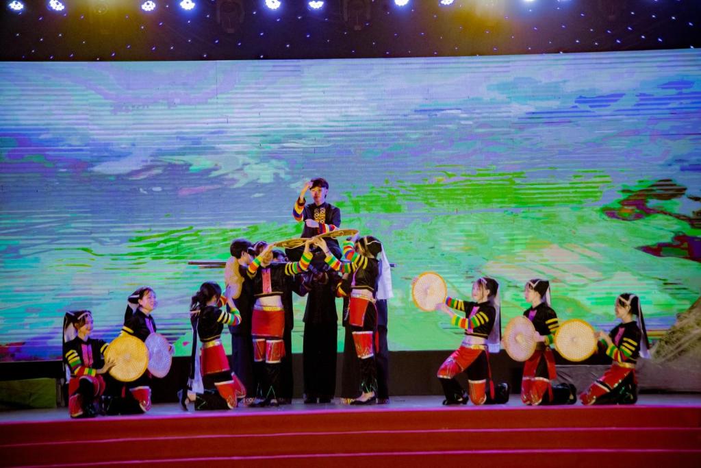 ĐỨC ANH HOTEL Bảo Lạc