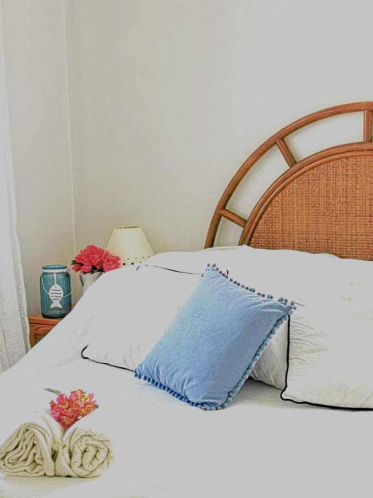 Monicas Amazing Sea view and Pool-view Apt photo 1