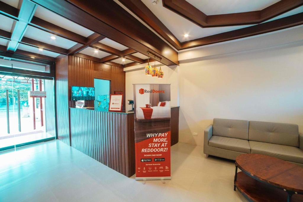 RedDoorz at Traveler's Inn Bajada Davao photo 3