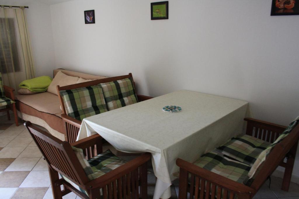 Apartments with a parking space Seline, Paklenica - 17390 photo 4