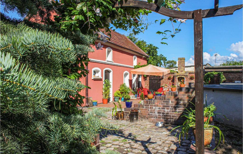Beautiful Home In Nowe Warpno With 2 Bedrooms And Internet photo 1