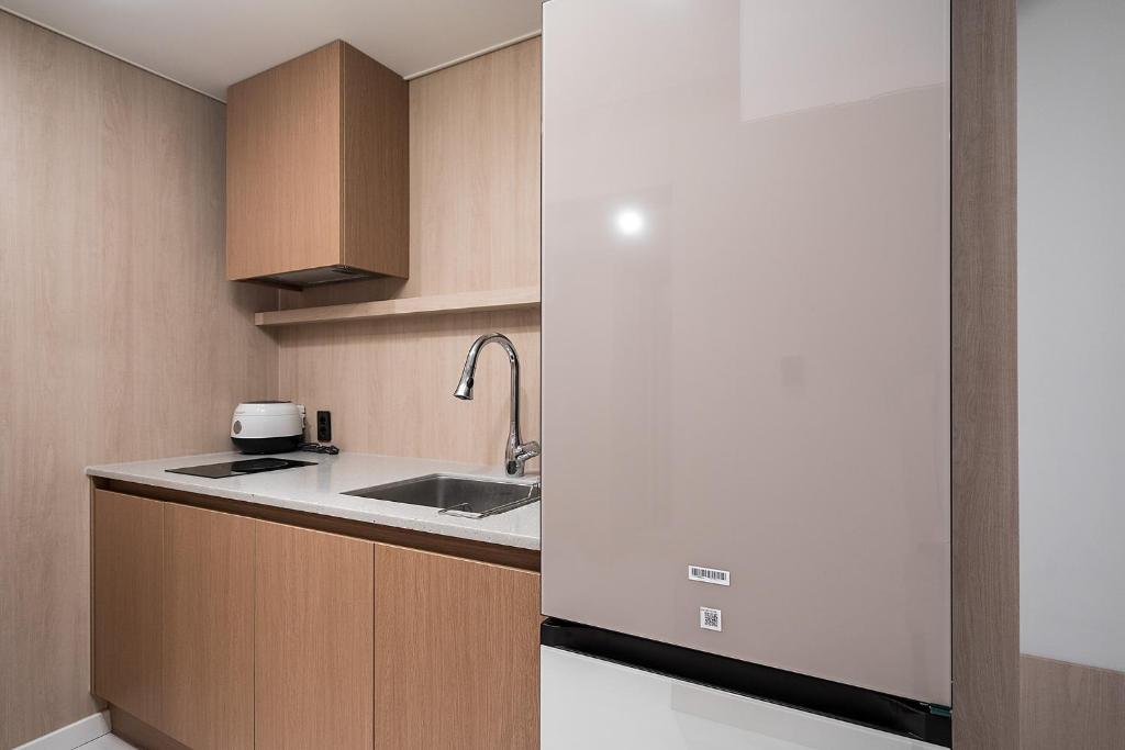 Geoje Mongdol Beach H Avenue Hotel Room Type - Avenue Garden 1 Floor A