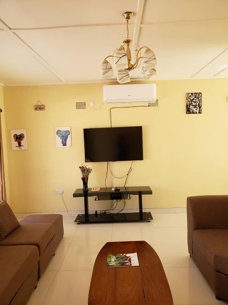 Kasuda three bedrooms house in Livingstone photo 2