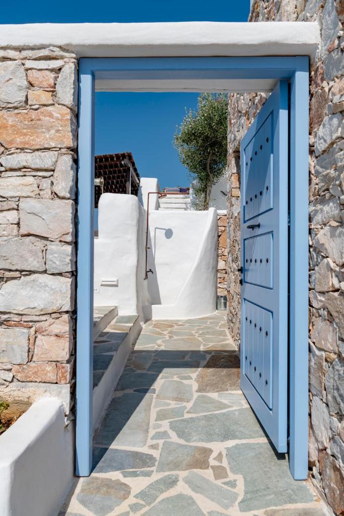 Cycladic Aura - Traditional Holiday Cottage photo 2