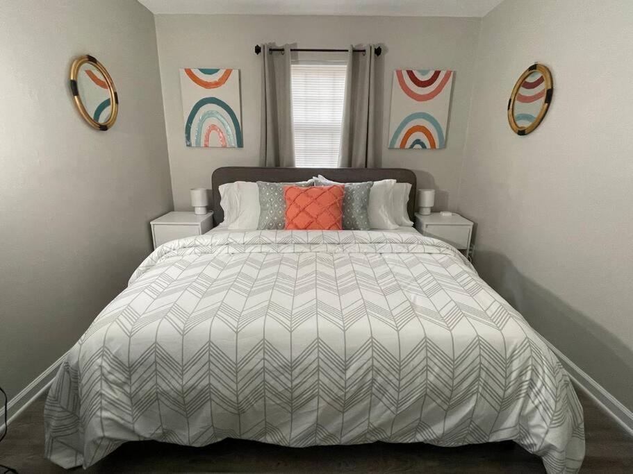 * Durham Diggs * Pet Friendly * King Bed * image