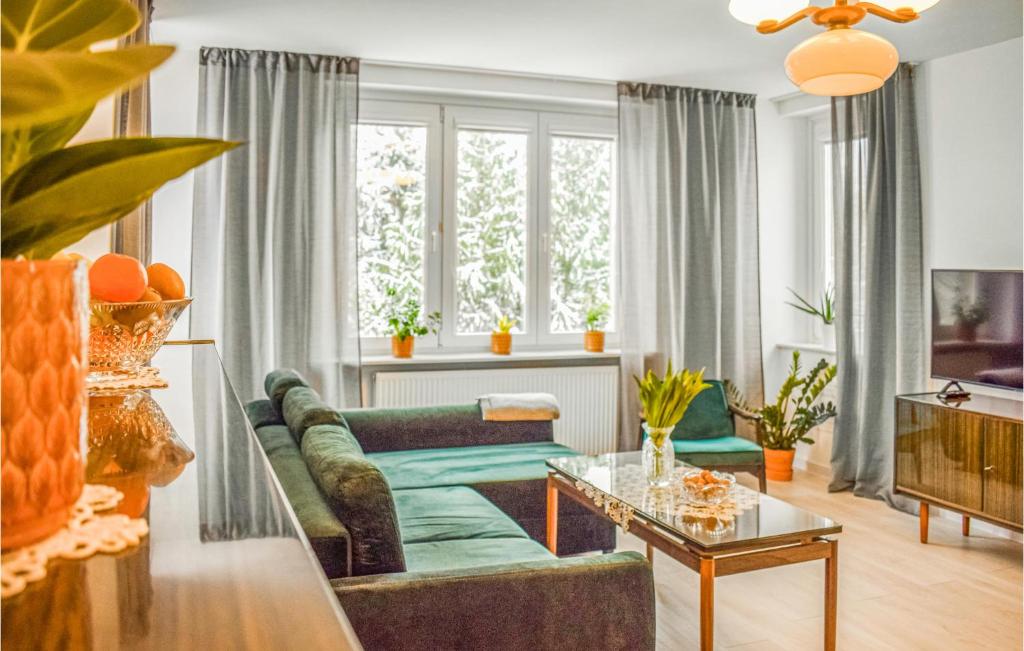 Amazing Apartment In Darlowo With Wifi And 3 Bedrooms photo 1