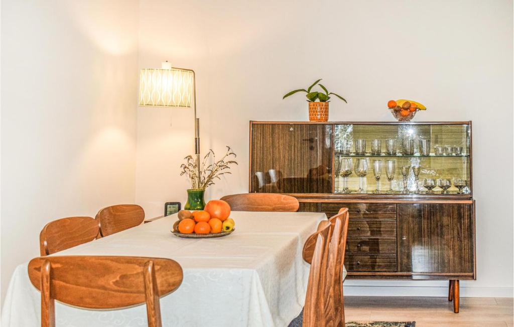 Amazing Apartment In Darlowo With Wifi And 3 Bedrooms photo 2