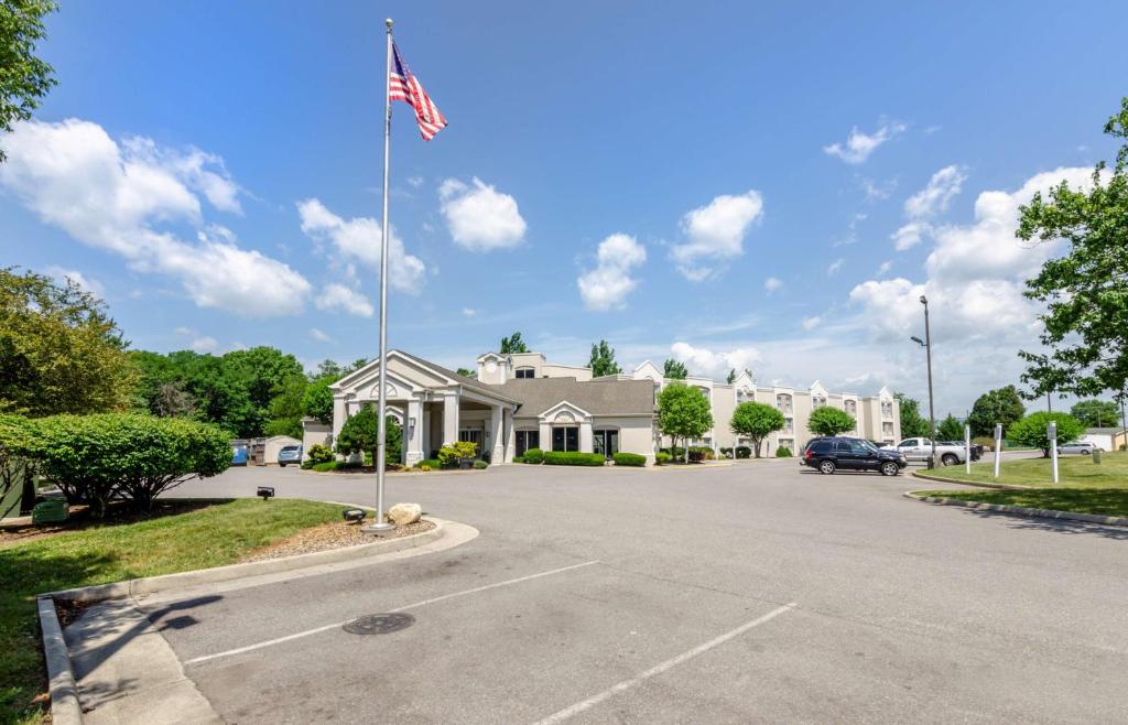 Best Western Plus Inn at Valley View image
