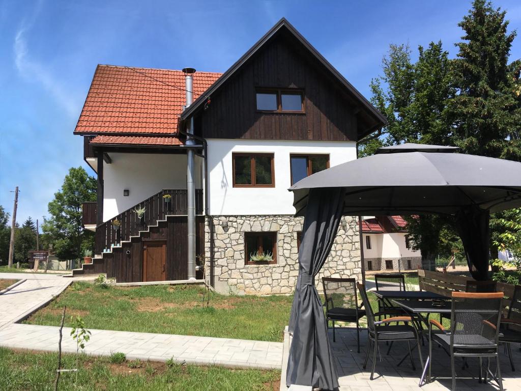 Apartments and rooms with parking space Jezerce, Plitvice - 17768 photo 1