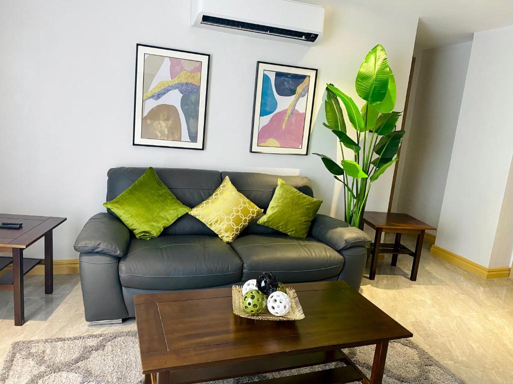 Walking Street Condo Beautiful 1 king bedroom photo 1
