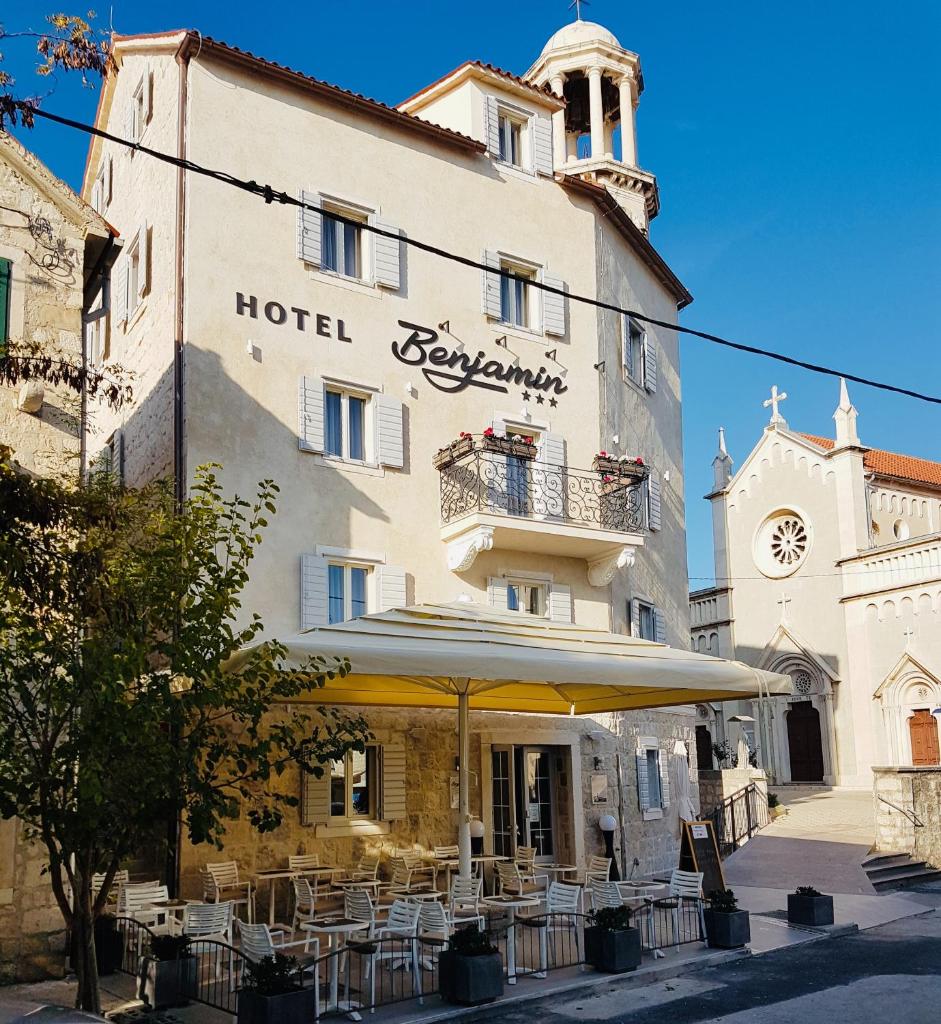 Rooms by the sea Kastel Novi, Kastela - 17909 photo 1