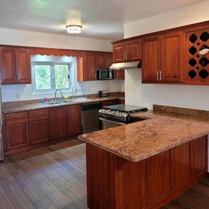 Turquoise view villa with pool! photo 4