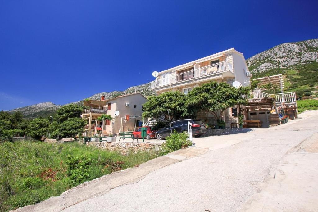 Family friendly seaside apartments Dingac - Borak, Peljesac - 18060 photo 1