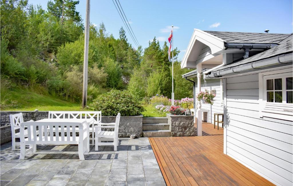 Nice Home In Jondal With 3 Bedrooms And Wifi photo 4