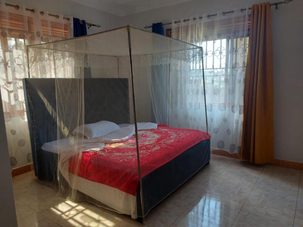 Charming House in Matugga Kampala Uganda photo 3